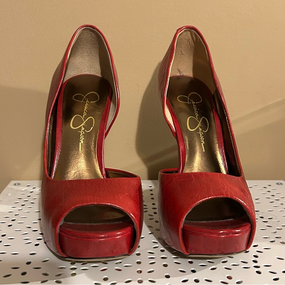 Jessica Simpson Red Acadia Pump size 6.5